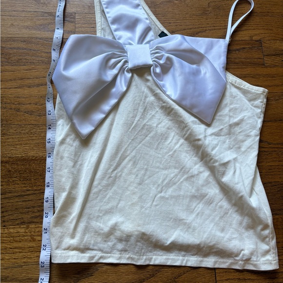 J. Crew Asymetrical White Bow Cream Camisole Medium - Picture 4 of 6